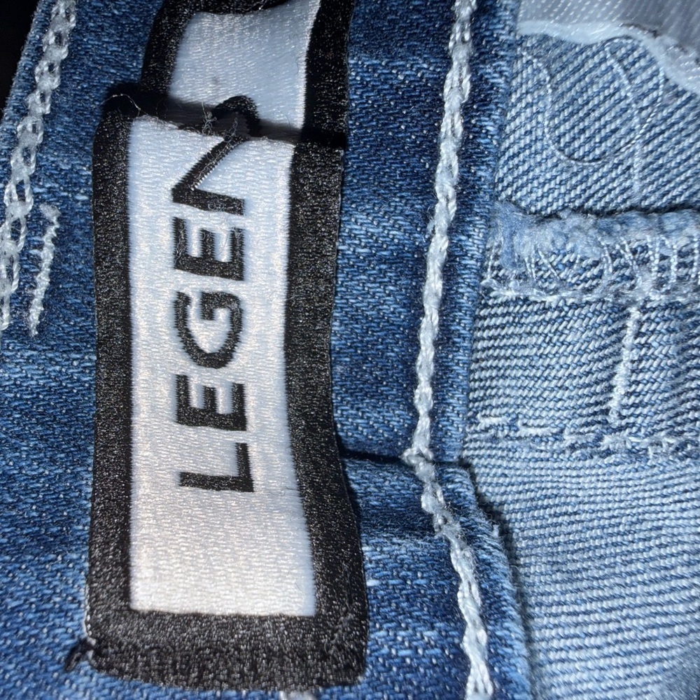 Embroidered Blue Flare Jeans for Women - Picture 5 of 6